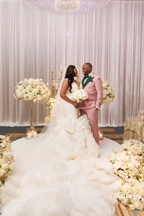 Antinise & Deryck — wedding florals photograph 4