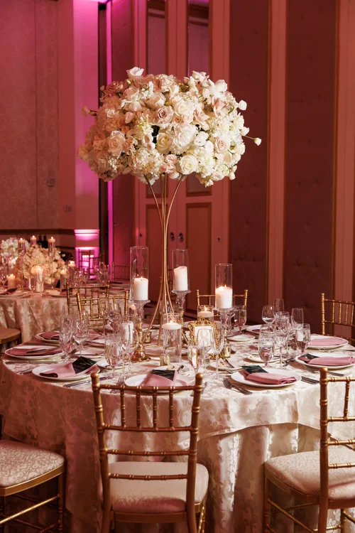 Antinise & Deryck — wedding florals photograph 6