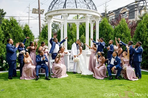 Jillian & Cherrod — wedding florals photograph 5
